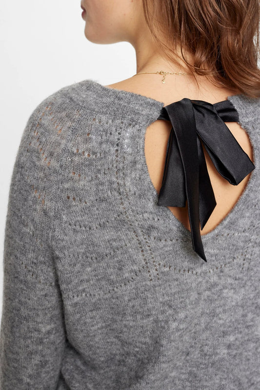 Rietta Bow Pullover