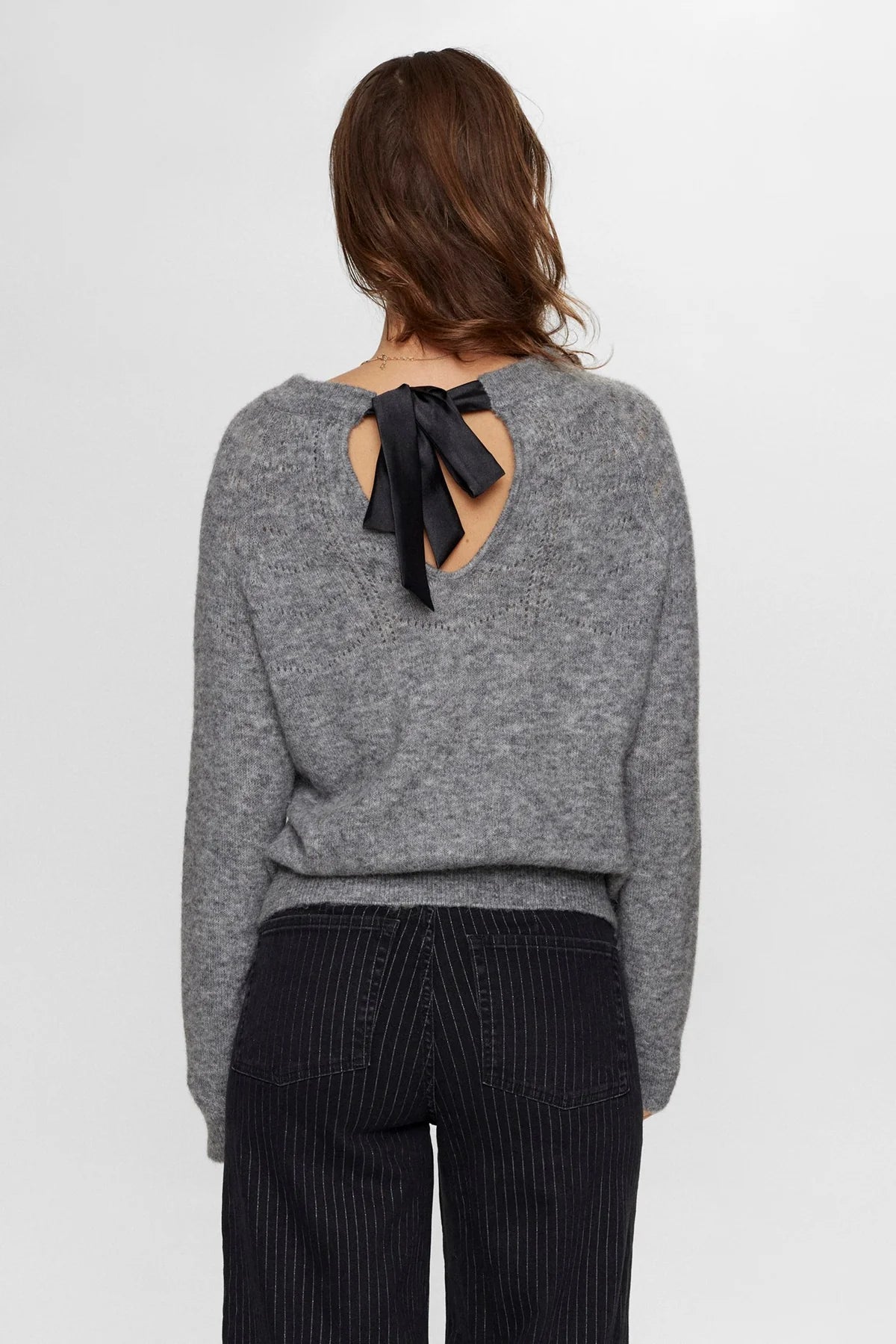 Rietta Bow Pullover